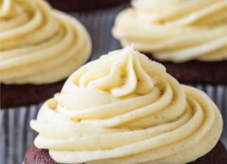 The Best Easy Vanilla Cupcakes Recipe