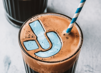 TikTok Viral Iced Cracking Latte